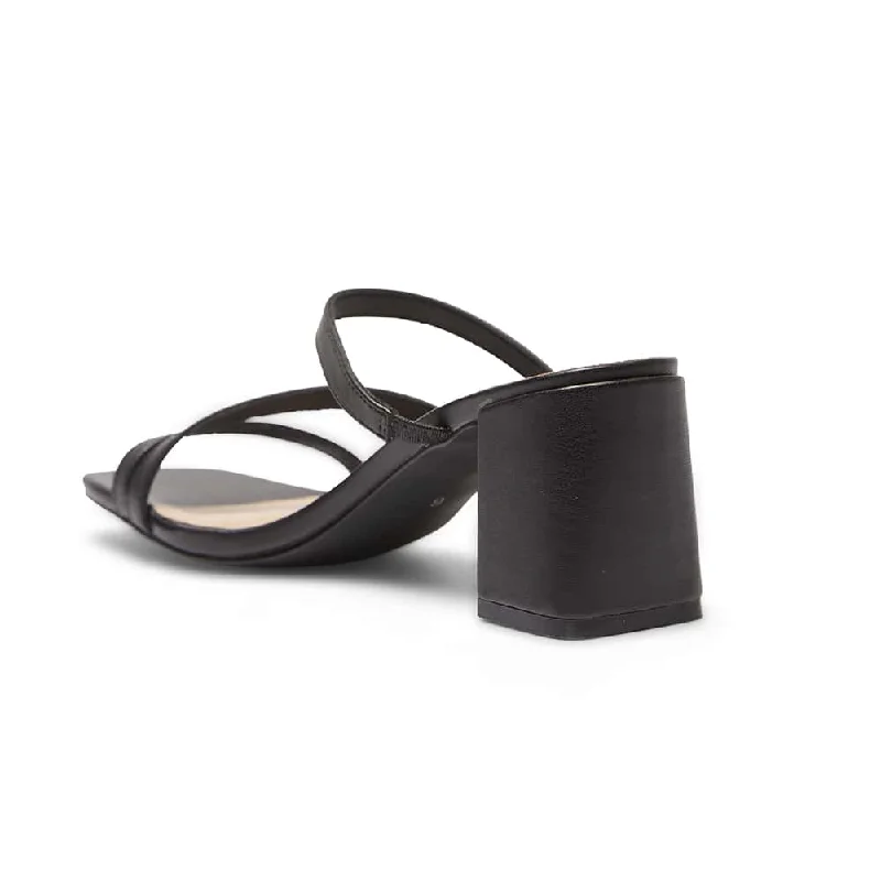 Geisha Heel in Black Smooth