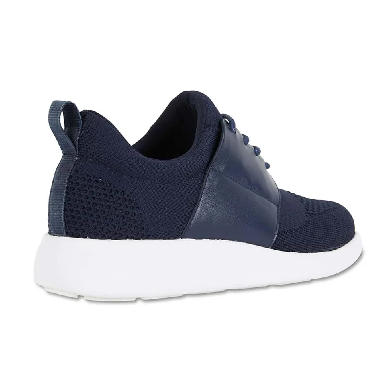 Guru Sneaker in Navy Fabric