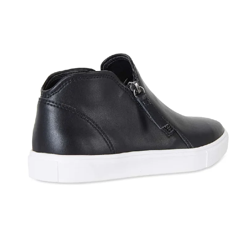 Harvey Sneaker in Black Leather