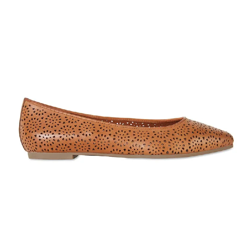 Leah Flat in Cognac Leather