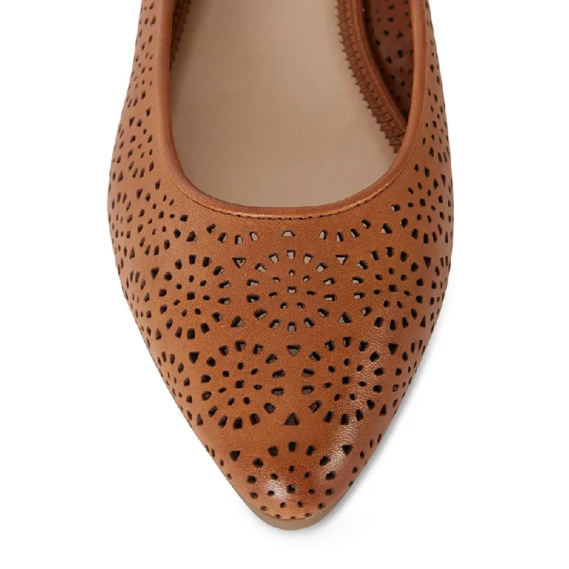 Leah Flat in Cognac Leather