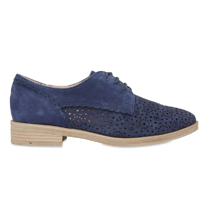 Nero Brogue in Navy Nubuck