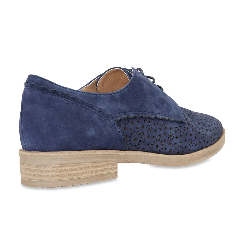 Nero Brogue in Navy Nubuck