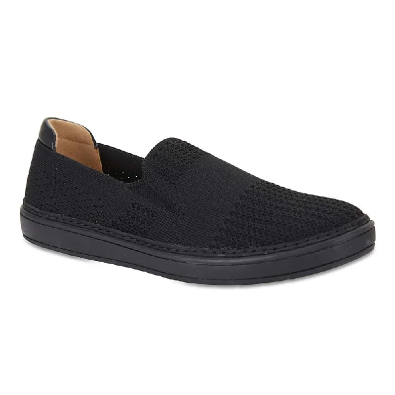 Onyx Loafer in Black On Black Fabric