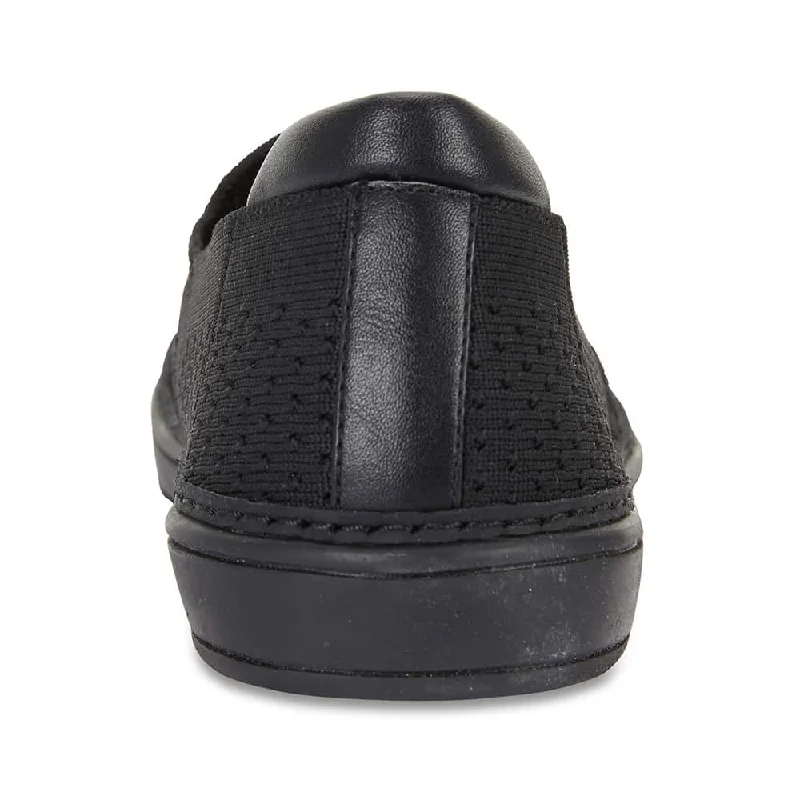 Onyx Loafer in Black On Black Fabric