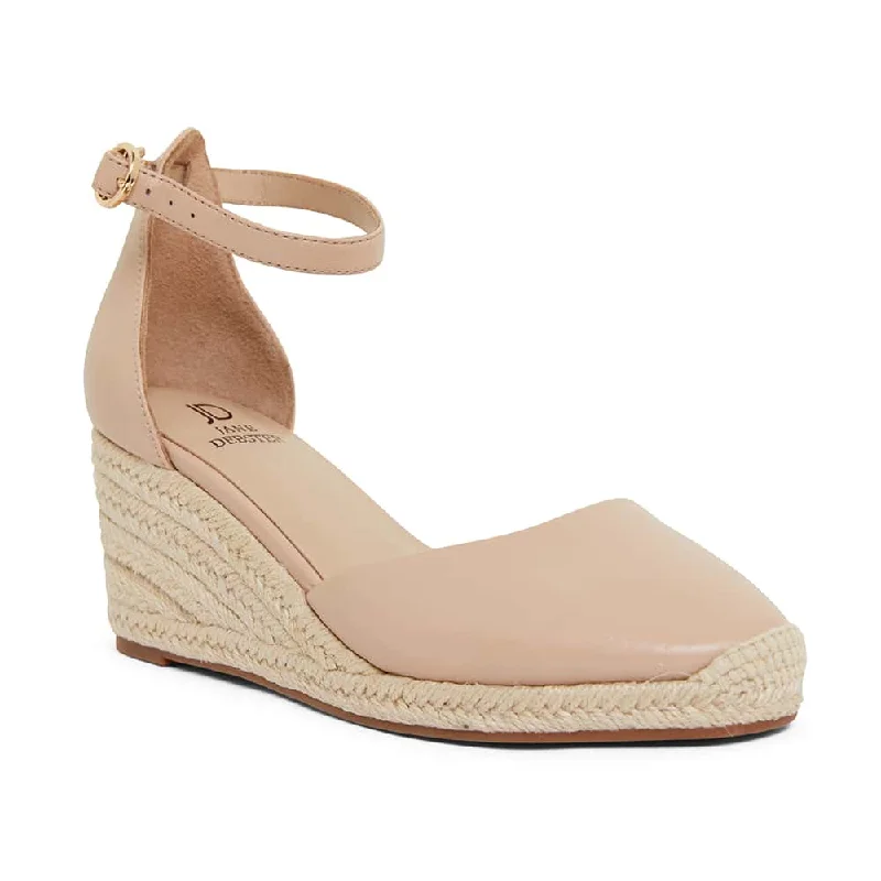 Peru Wedge in Nude Leather