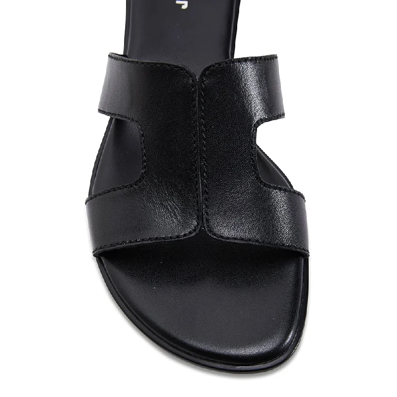 Sahara Slide in Black Leather