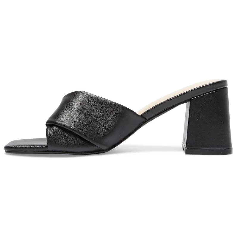 Skye Heel in Black Smooth