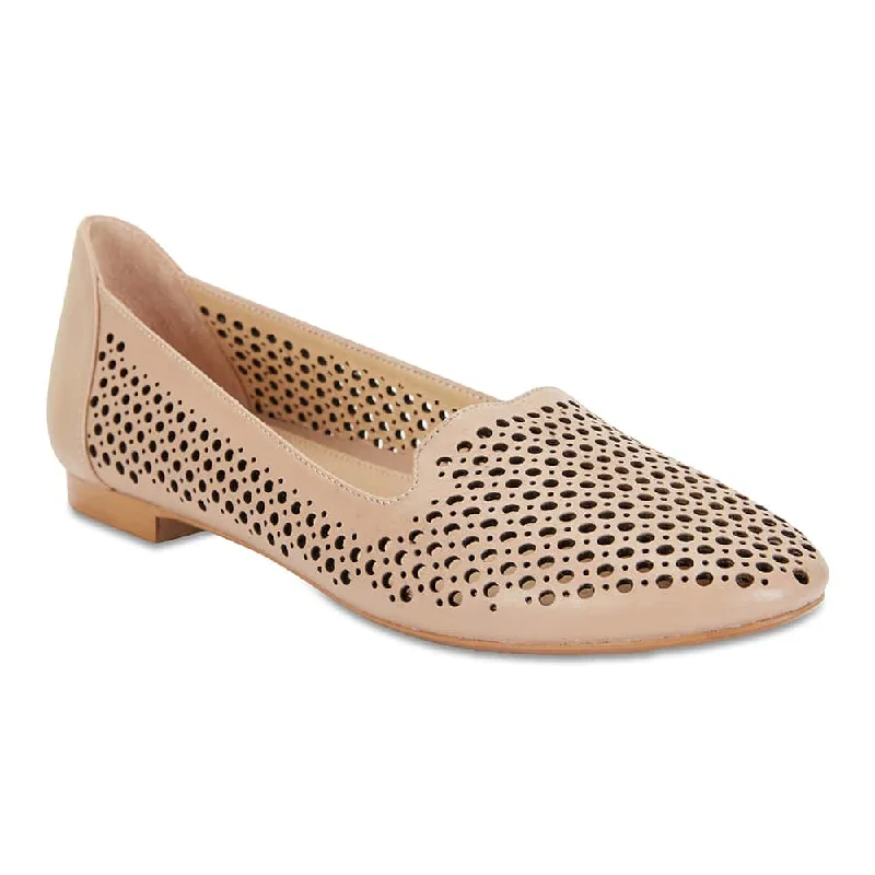 Sloane Flat in Nude Leather