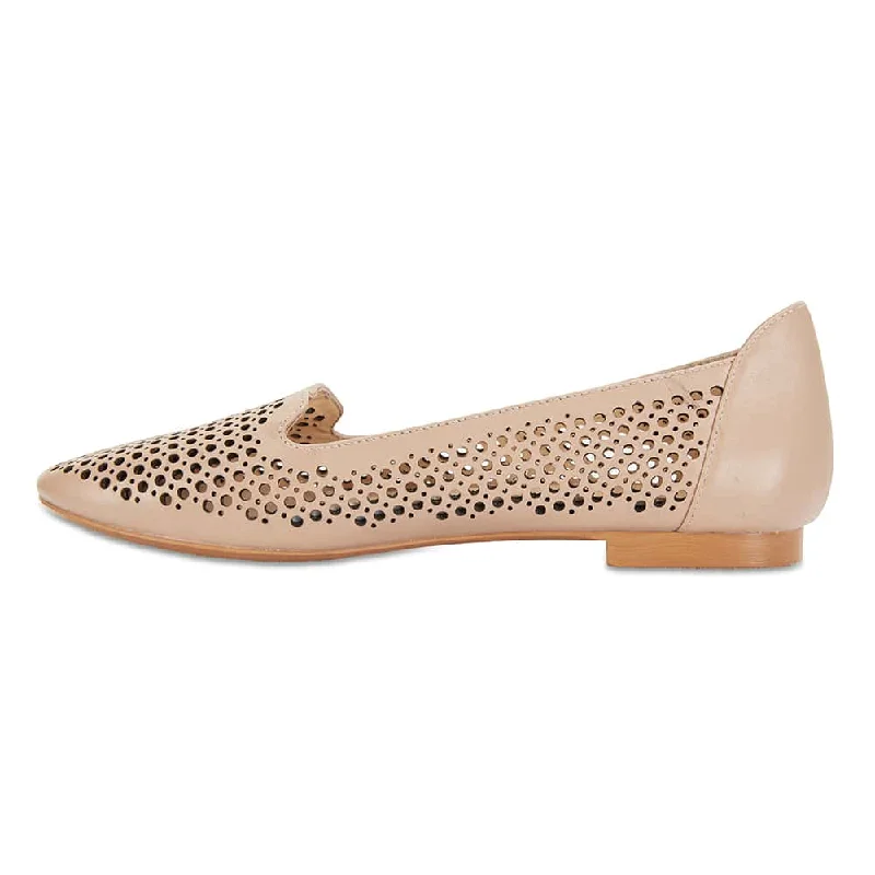 Sloane Flat in Nude Leather