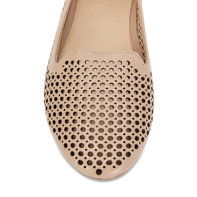 Sloane Flat in Nude Leather