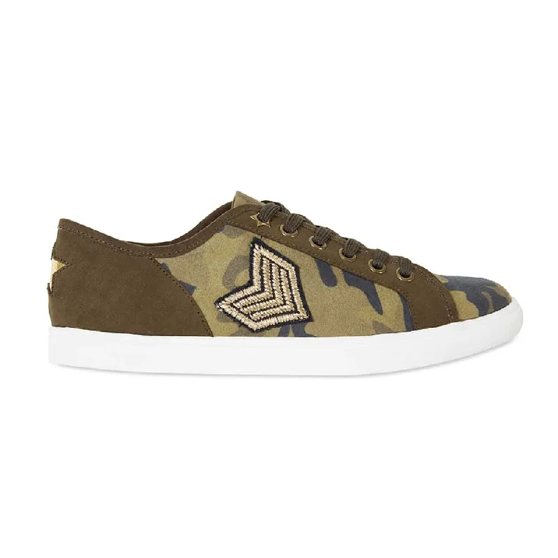 Street Sneaker in Camouflage