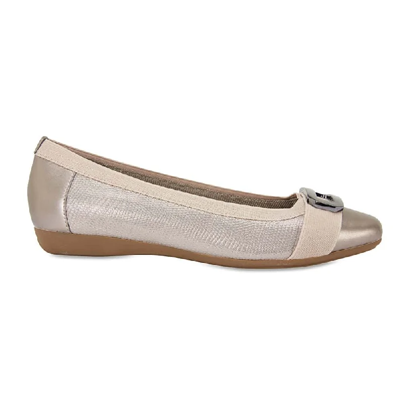 Tamsin Flat in Pewter