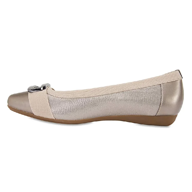 Tamsin Flat in Pewter