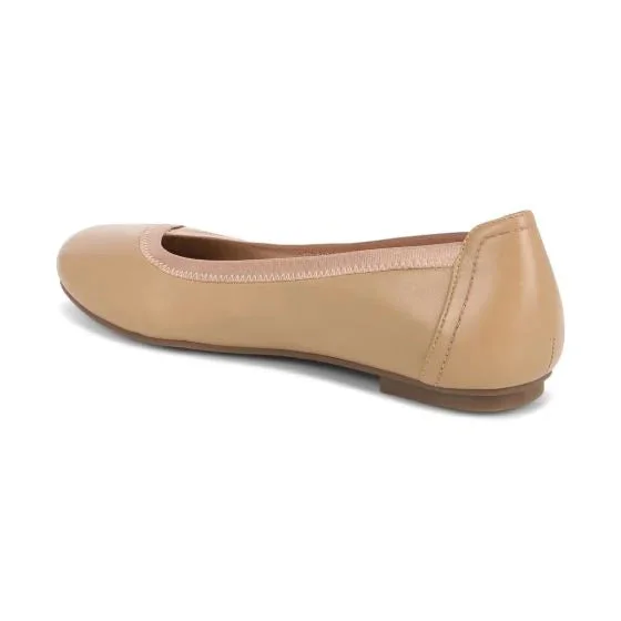 Vionic Women's Caroll Ballet Flat in Tan