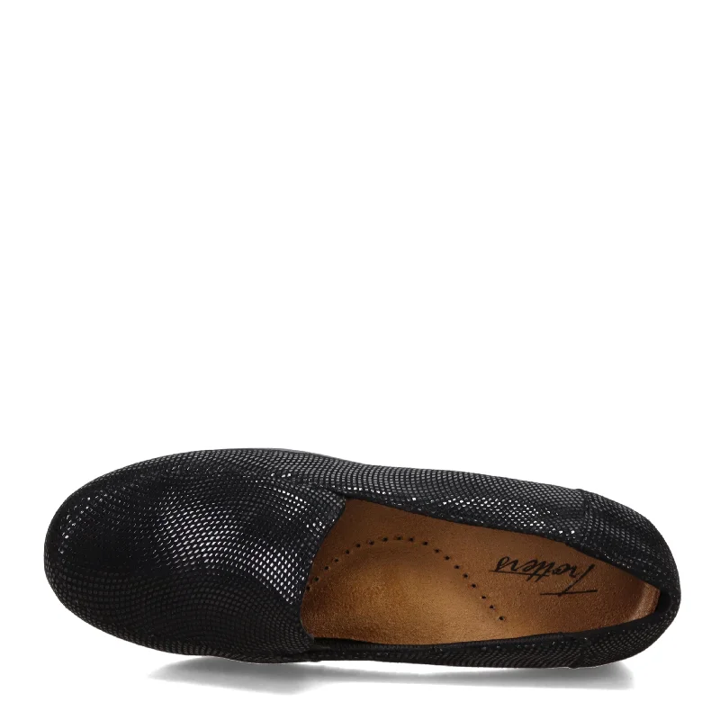 Women's Trotters, Deanna Loafer