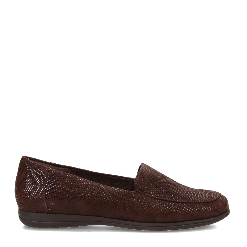 Women's Trotters, Deanna Loafer